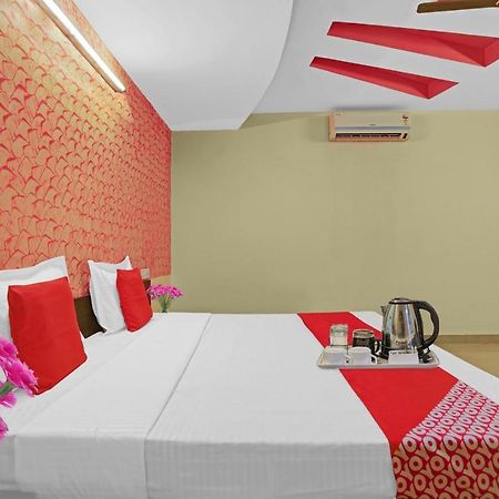 Oyo 87701 Lucky Farm Hotel Shāhpur Buitenkant foto