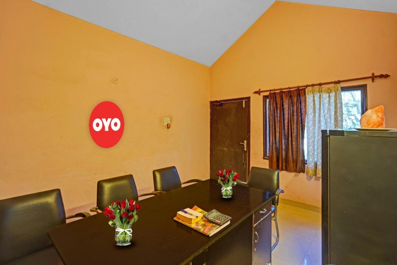 Oyo 87701 Lucky Farm Hotel Shāhpur Buitenkant foto